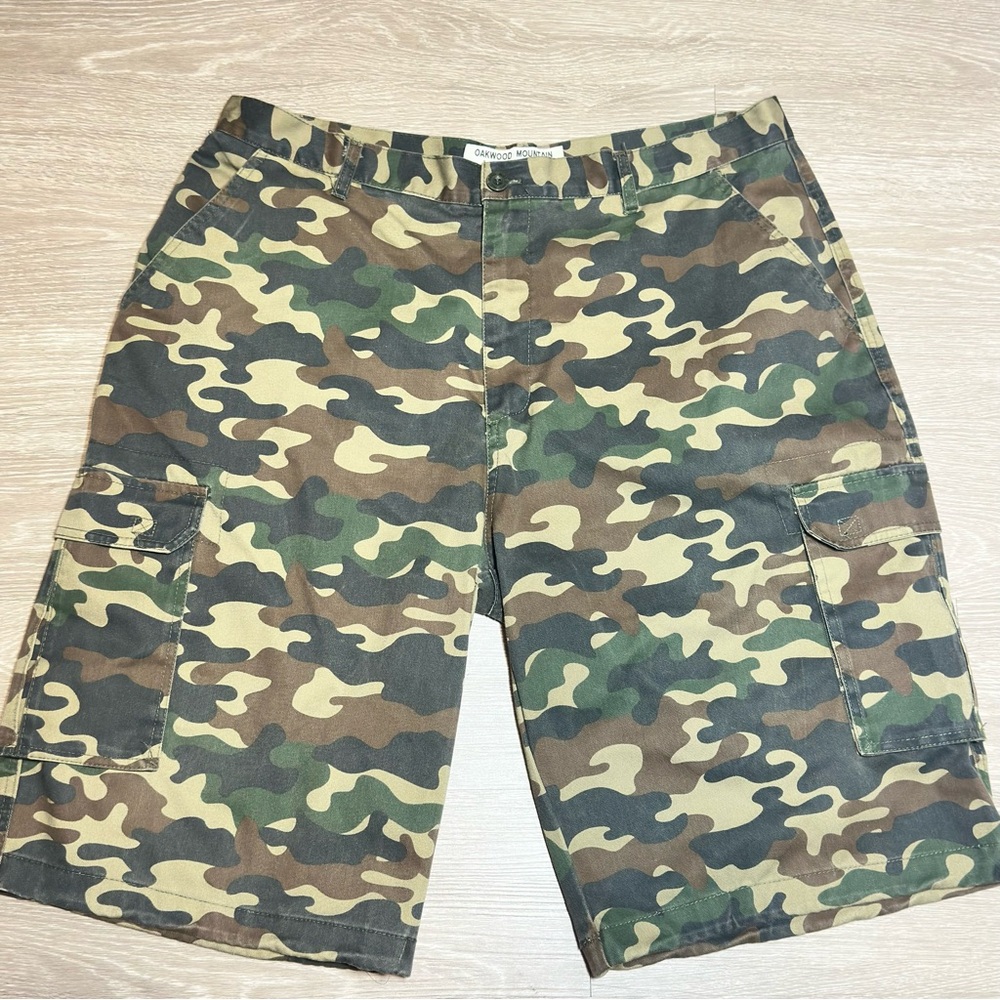 NOIZ Oakwood Mountain Camo Cargo Shorts Men Sz 40 Camouflage Fishing Y2K Outdoor